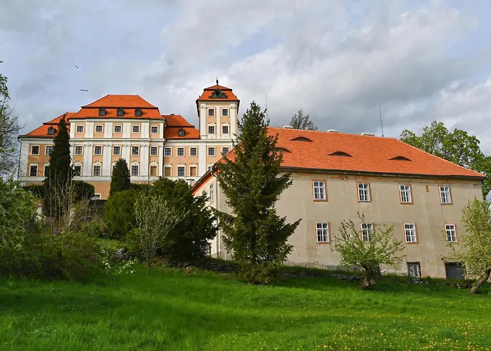 Zamecka Lesovna